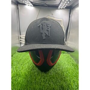 New Era Manchester United Black Fitted Hat Cap Soccer Football‎ Fan Apparel